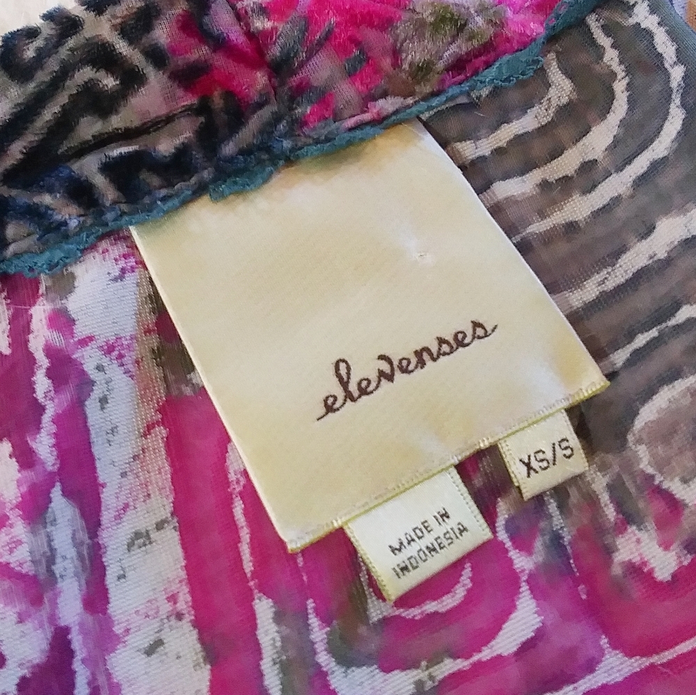 Elevenses Hokkaido Velvet Kimono Chic Cardigan - Picture 3 of 6